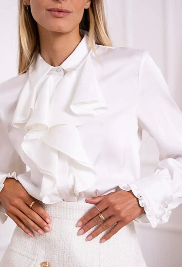 blouse ruffle