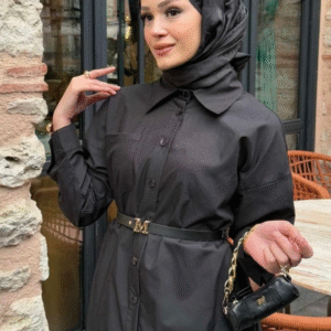“Tijdloze dames twinset van 100% katoen – blouse met lange rok en riem,