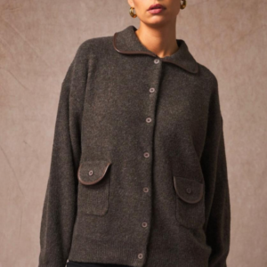 Donkerbruine vest