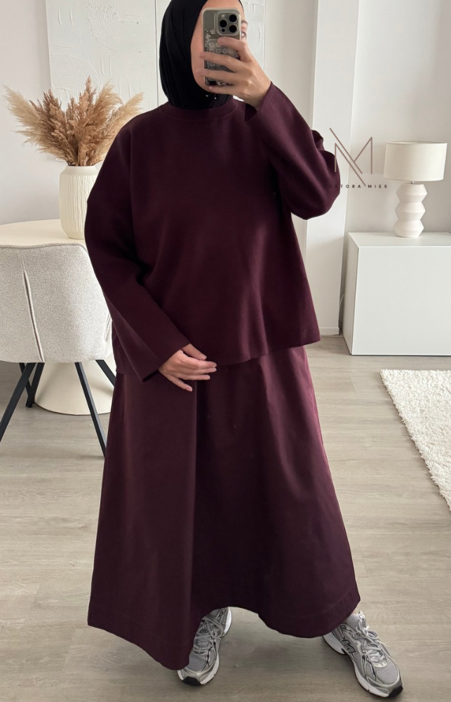 Basic trui in burgundy kleur"