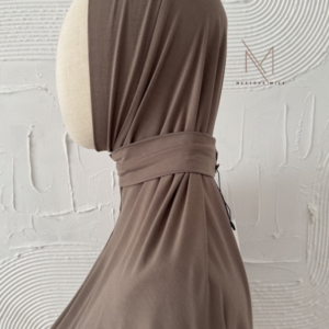 taupe instant bamboo jersey on model