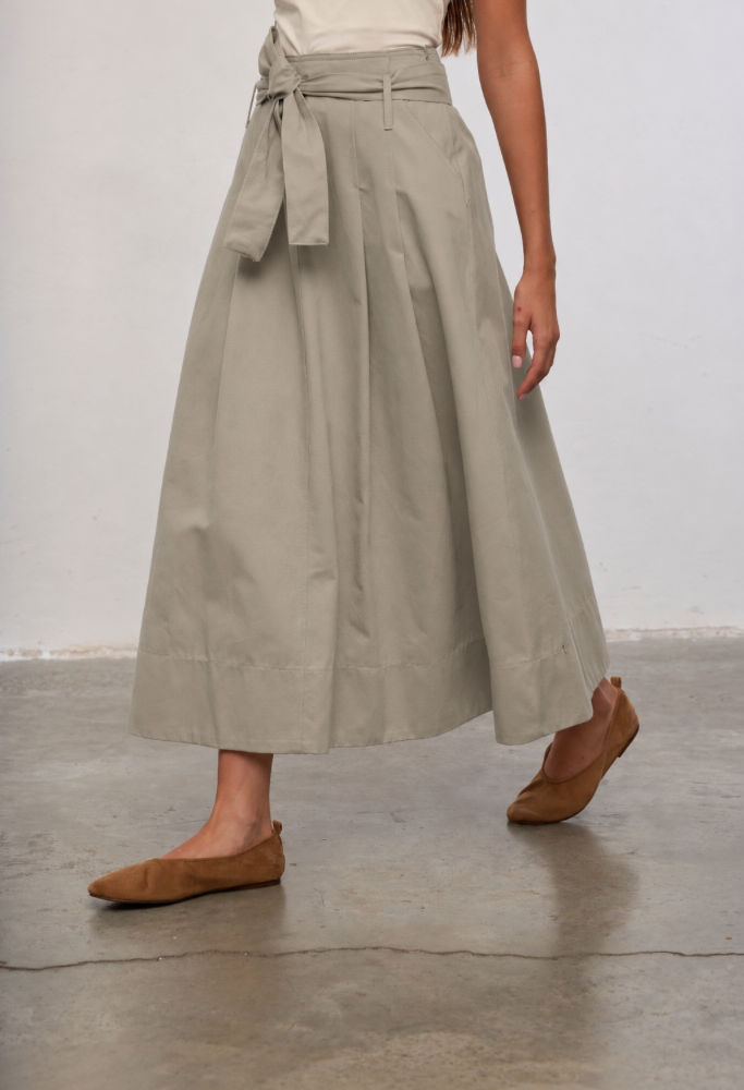 Amélie Skirt – lange katoenen rok met hoge taille van MESTORA MIES