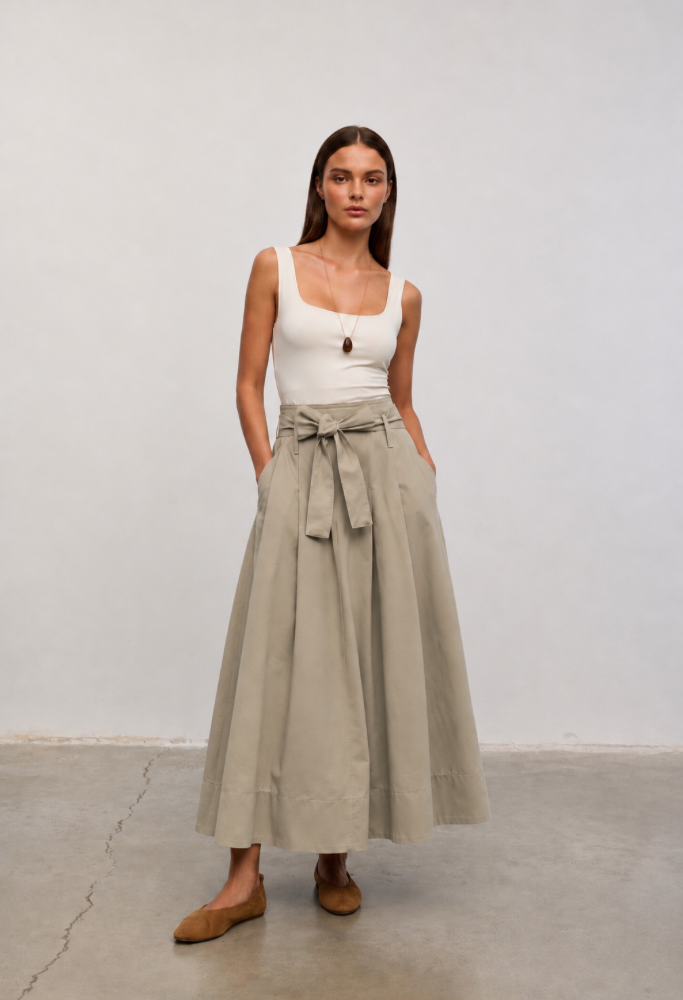 Amélie Skirt – lange katoenen rok met hoge taille van MESTORA MIES